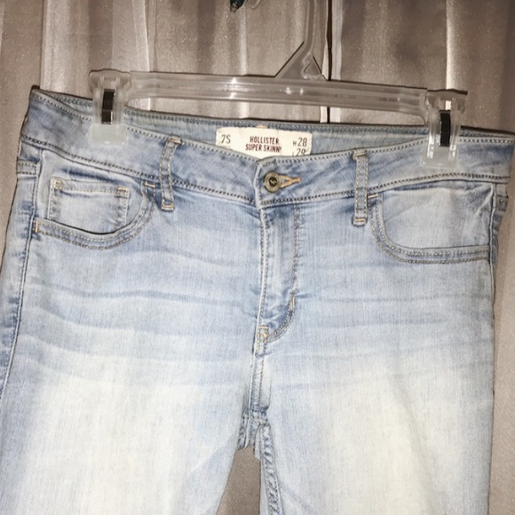 Hollister Skinny Jeans - Picture 3 of 3